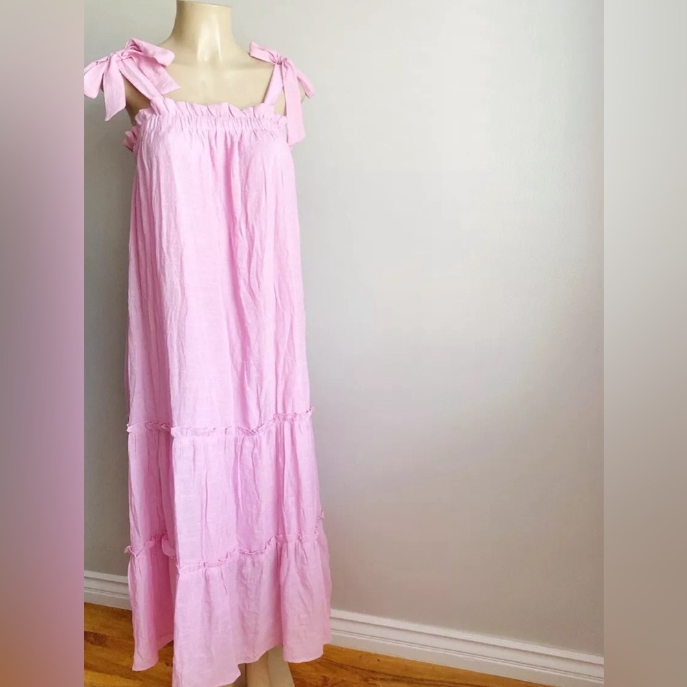 Pink bow dress